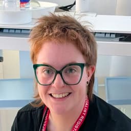 Dr Abigail Oliver